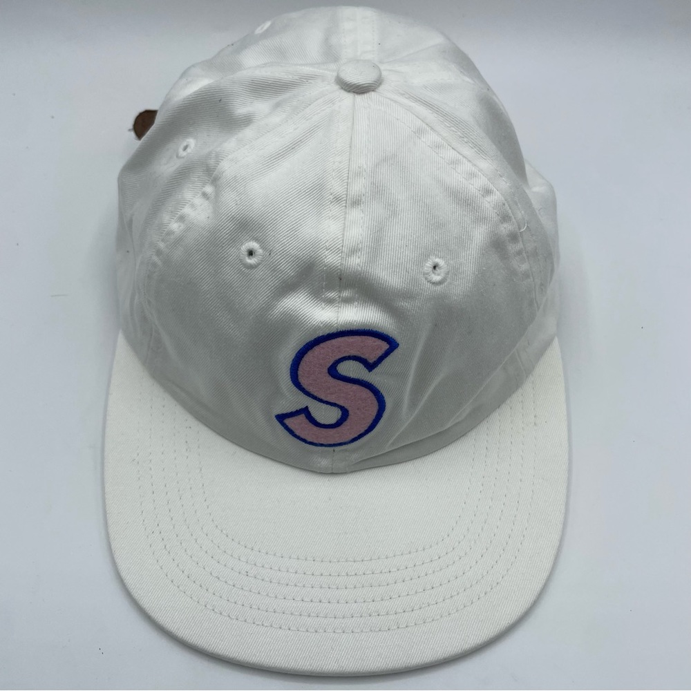 Supreme strap back hat